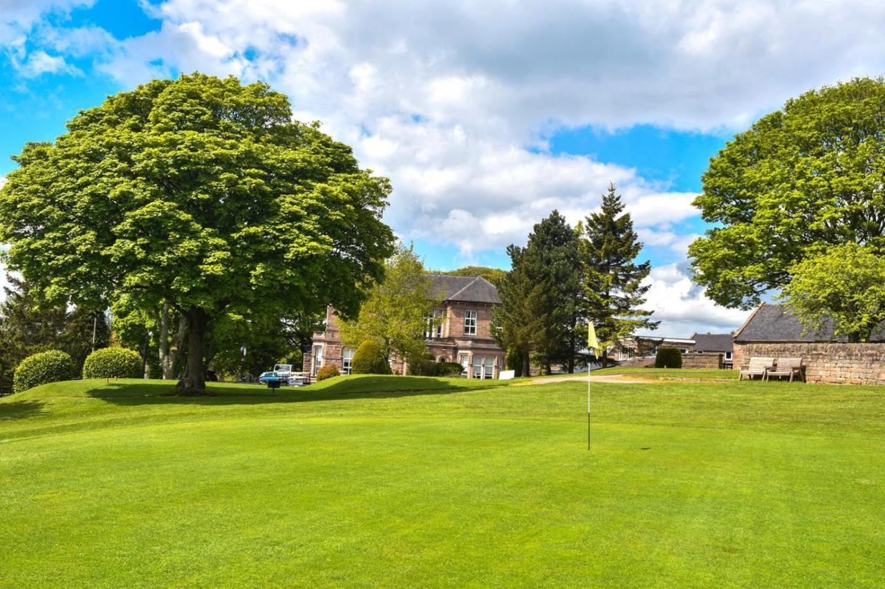 Whiston Hall Extérieur photo