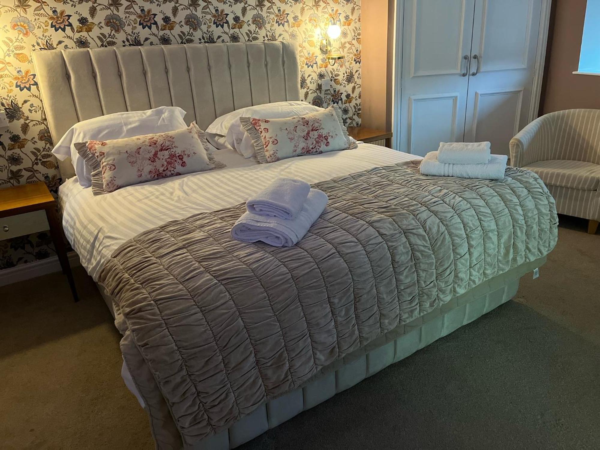 Whiston Hall Extérieur photo